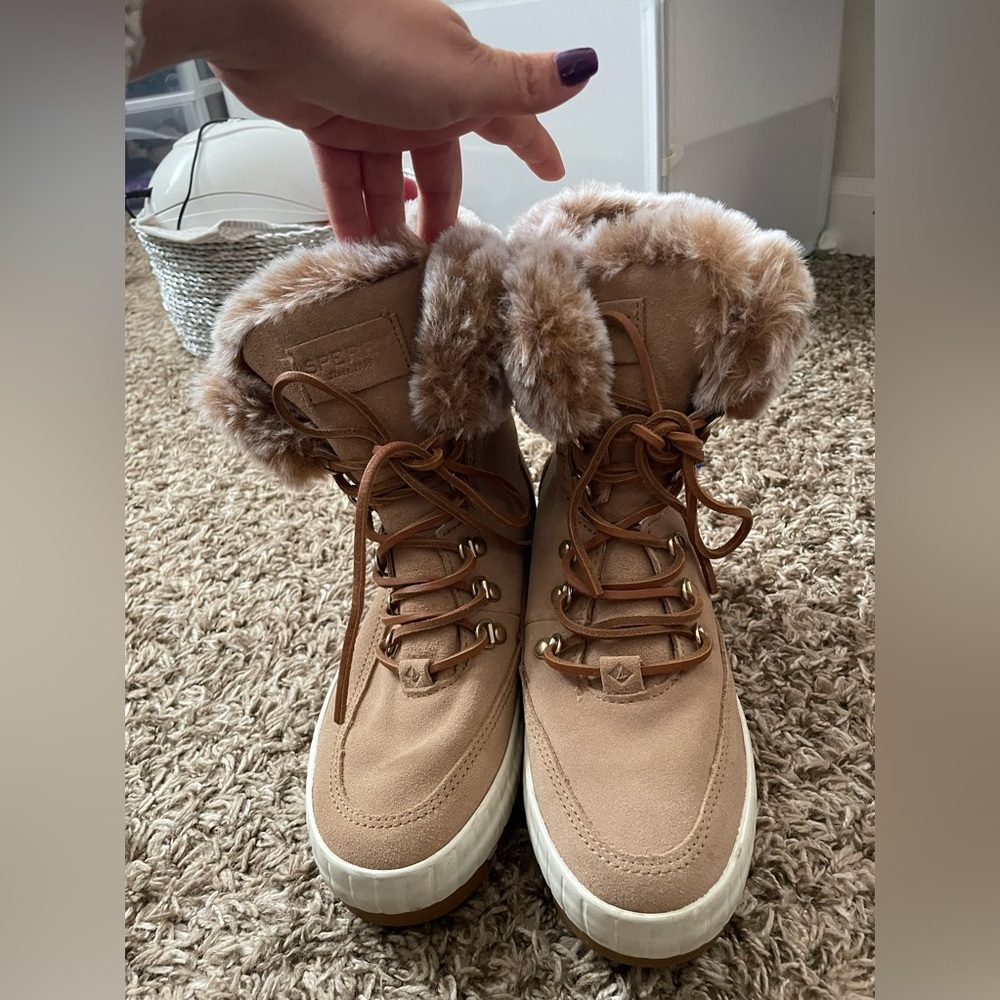 Like new winter boots!